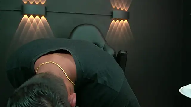 CallumMuscle online show from December 30, 5:34 pm