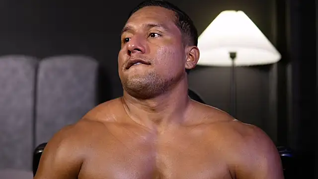 CallumMuscle online show from November 27, 4:09 pm