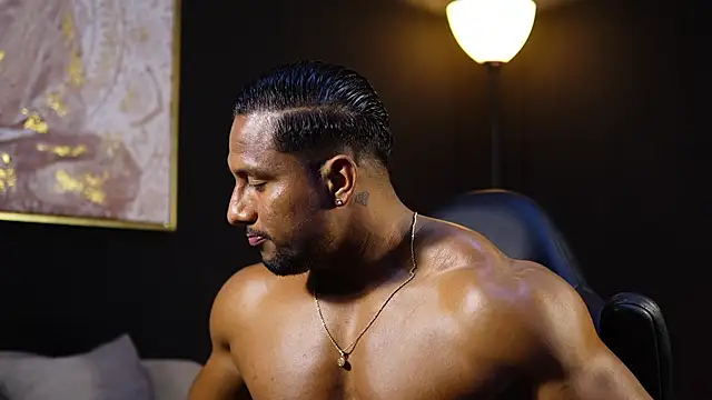 CallumMuscle online show from May 6, 11:21 pm