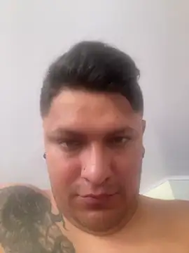 derek-sutil online show from February 12, 7:09 pm