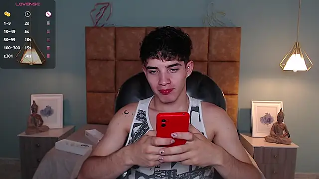 AlejooTwink online show from December 29, 12:52 am