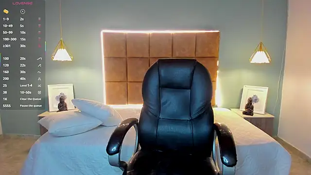 Snapshot of AlejooTwink chatting on October 7, 3:04 am AlejooTwink online show from October 7, 3:04 am