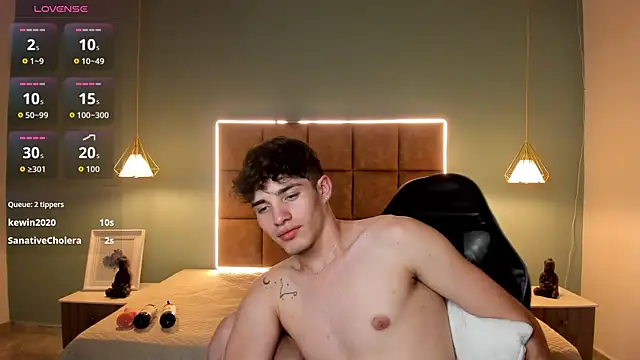AlejooTwink online show from May 18, 4:13 pm