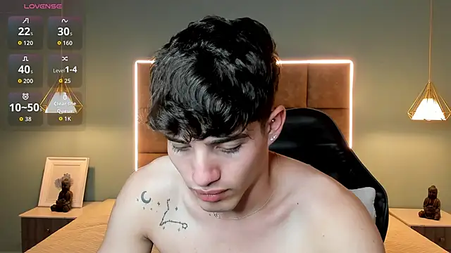 AlejooTwink online show from May 20, 7:03 am