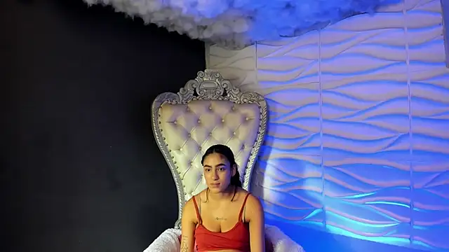 Layla 707 online show from May 20, 8:26 pm