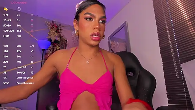 Snapshot of Sharicklovee chatting on January 7, 12:20 pm Sharicklovee online show from January 7, 12:20 pm