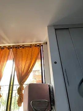 siri duque online show from September 28, 6:13 pm