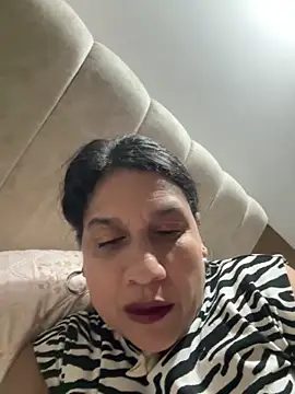 siri duque online show from May 11, 12:38 am