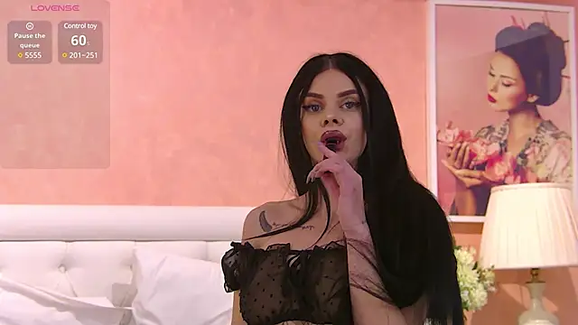Snapshot of IvyRaven chatting on January 18, 7:26 pm IvyRaven online show from January 18, 7:26 pm
