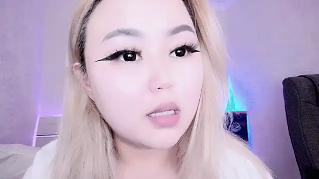 amelia sunlight online show from December 11, 8:50 pm