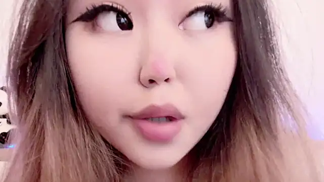 amelia sunlight online show from March 18, 2:42 pm