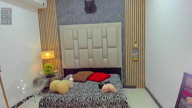 Snapshot of chimi88 chatting on October 29, 12:29 pm chimi88 online show from October 29, 12:29 pm