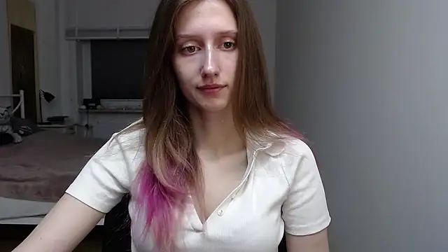 Snapshot of LUNA_delight chatting on December 5, 6:33 am LUNA delight online show from December 5, 6:33 am