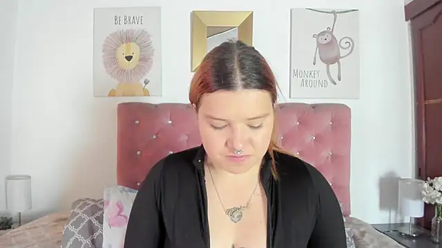 Snapshot of CelessteRedds chatting on October 8, 11:30 am CelessteRedds online show from October 8, 11:30 am