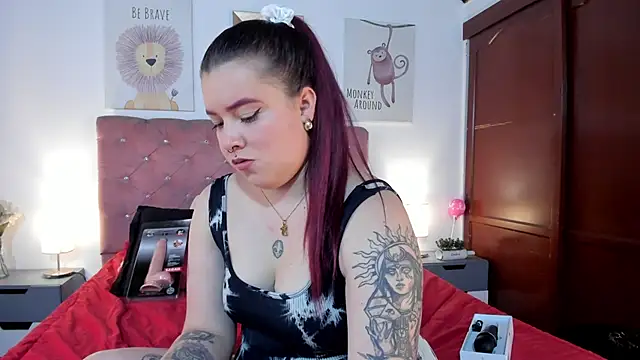 Snapshot of CelessteRedds chatting on April 1, 1:41 pm CelessteRedds online show from April 1, 1:41 pm