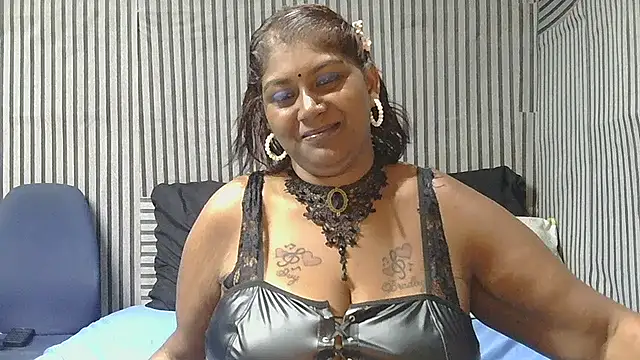 indiansuga online show from December 17, 5:19 pm