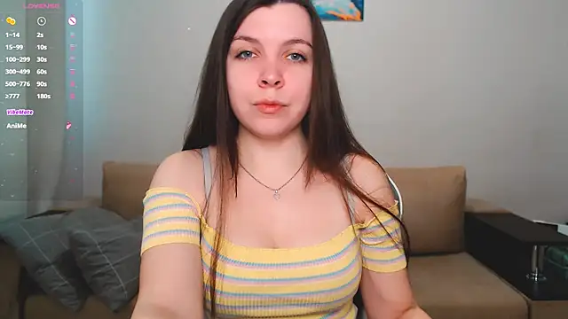 lunalovesu online show from November 11, 8:25 am