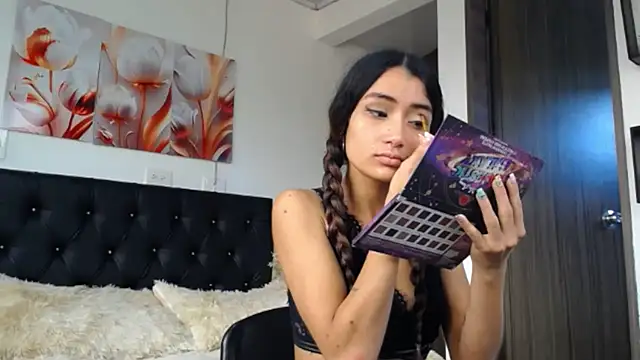 conni f00x online show from December 2, 12:29 pm