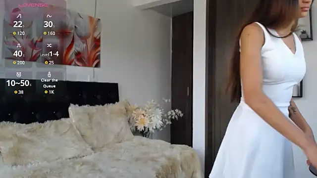 conni f00x online show from December 3, 1:10 pm