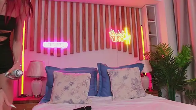 CassieFox  online show from January 9, 7:37 pm