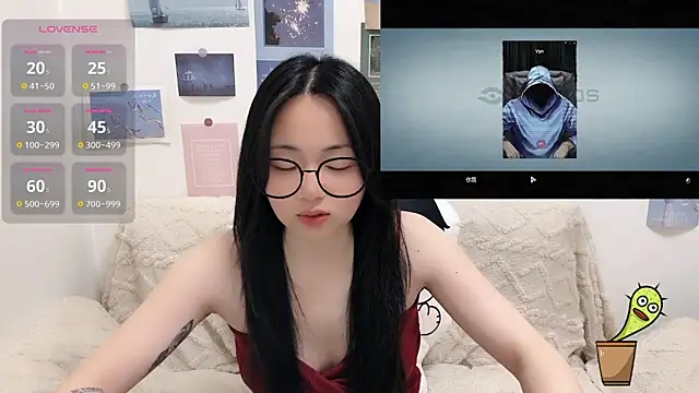 LiLiYbaby online show from March 4, 6:30 am