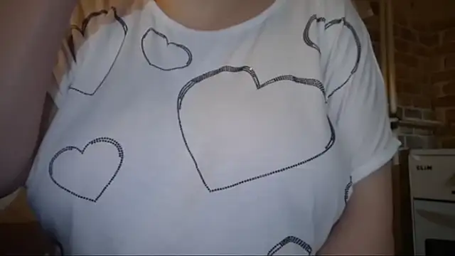 AalinnaK online show from January 5, 10:02 pm