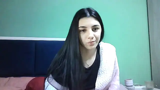 Snapshot of Ahotkittyxxx chatting on December 30, 7:59 am Ahotkittyxxx online show from December 30, 7:59 am