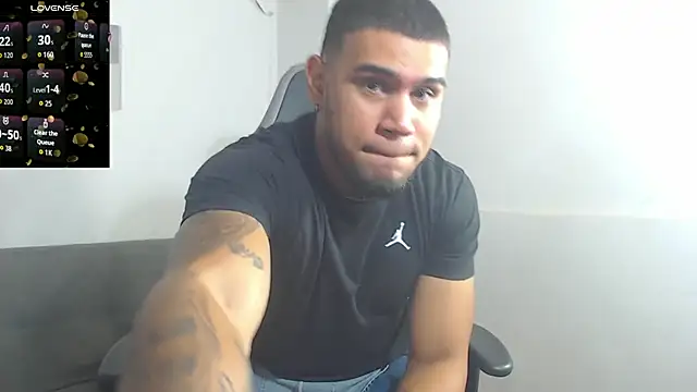 Aaron Hunter  online show from September 21, 10:39 am