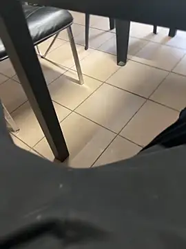 Snapshot of daubine46 chatting on March 26, 2:22 pm daubine46 online show from March 26, 2:22 pm