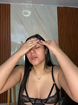floriamANDjazmin online show from July 3, 2:51 am