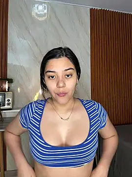 floriamANDjazmin online show from July 14, 3:00 am