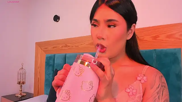 AssQueen18 online show from September 27, 11:59 am