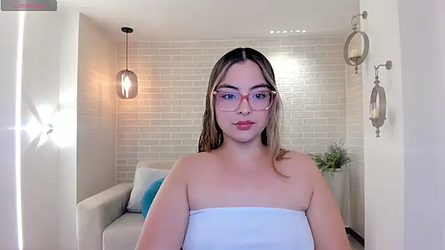 AllisonRogersX online show from May 12, 11:18 am