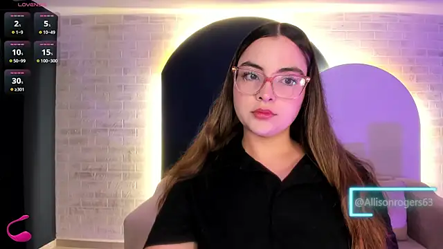 AllisonRogersX online show from June 24, 11:09 am