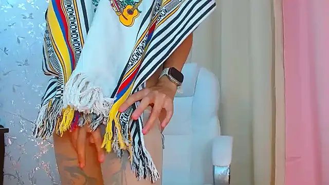 talianaprada online show from January 5, 1:56 am