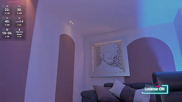 MaddisonLowe online show from February 11, 8:47 pm