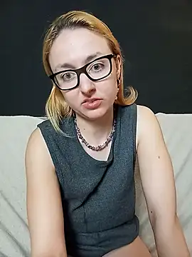Sexy-Milf-Big online show from December 3, 10:18 pm