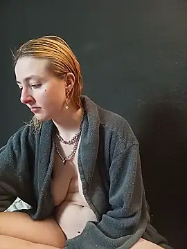 Sexy-Milf-Big online show from December 17, 10:11 pm