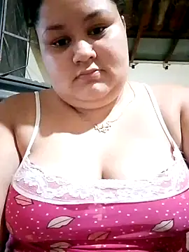 Snapshot of Kiara_Anjo22 chatting on January 11, 8:43 pm Kiara Anjo22 online show from January 11, 8:43 pm