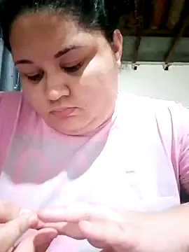 Snapshot of Kiara_Anjo22 chatting on March 5, 9:59 pm Kiara Anjo22 online show from March 5, 9:59 pm