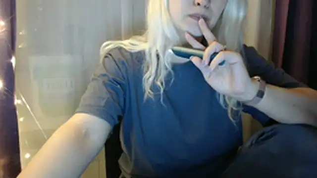 ShinyTara online show from February 12, 7:53 pm