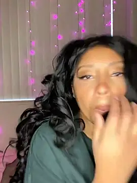 BaileyBaird online show from February 21, 11:32 pm