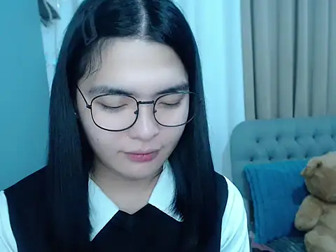 Snapshot of zhaviahale21 chatting on October 14, 6:14 am zhaviahale21 online show from October 14, 6:14 am