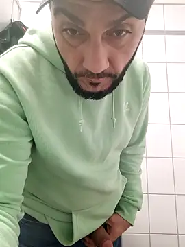 Snapshot of Cem-aus-Nrw-Krefeld chatting on January 9, 8:45 am Cem-aus-Nrw-Krefeld online show from January 9, 8:45 am