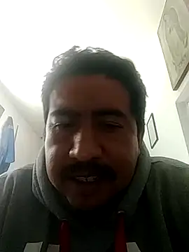 Snapshot of Loco1407 chatting on November 3, 6:31 pm Loco1407 online show from November 3, 6:31 pm