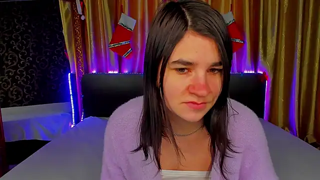  Polly Love  online show from February 2, 7:18 am