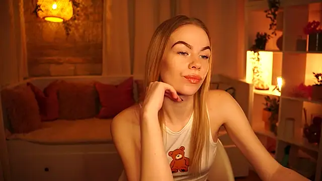 sn0w barbie online show from December 5, 12:11 pm