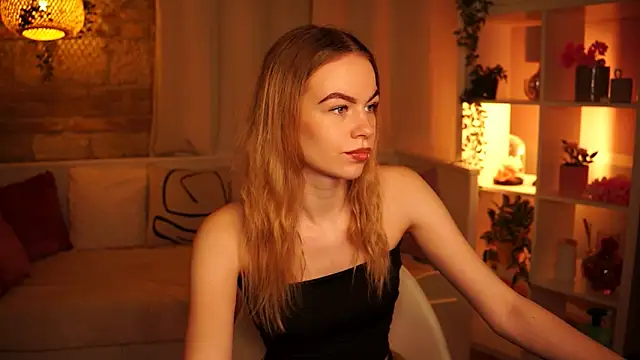 sn0w barbie online show from December 31, 2:14 pm