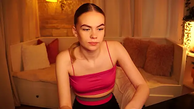 sn0w barbie online show from January 26, 10:55 am