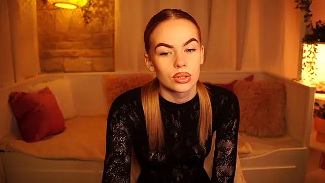 sn0w barbie online show from February 24, 12:16 pm